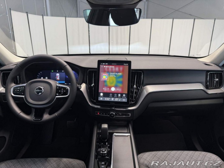 Volvo XC60 B5 2.0L 250+14 HPAT8 AWD 2025