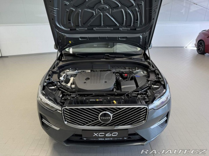 Volvo XC60 B5 2.0L 250+14 HP AT8 FWD 2025