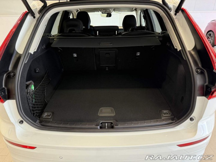 Volvo XC60 B5 2.0L 250+14 HP AT8 FWD 2025