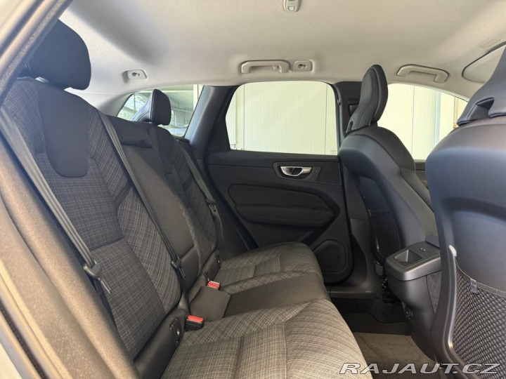 Volvo XC60 B5 2.0L 250+14 HPAT8 AWD 2026