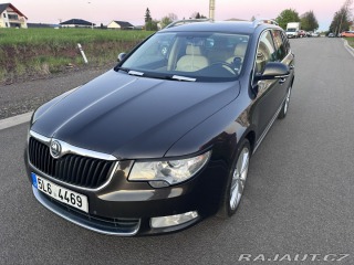 Škoda Superb Osobní 2011