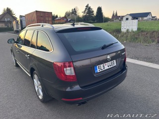Škoda Superb Osobní 2011
