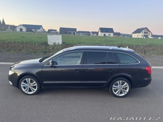 Škoda Superb Osobní 2011