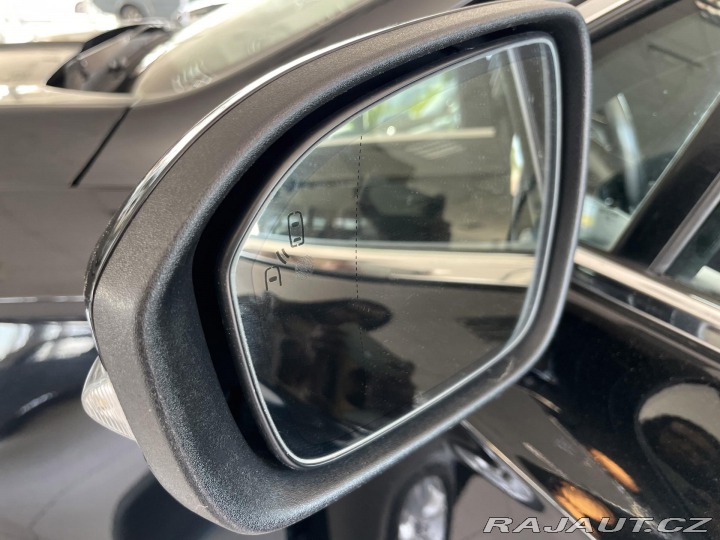 Ford Mondeo 2,0TDI Aut*TITANIUM*Tažné 2018