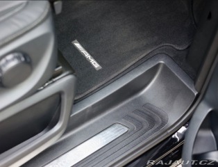 Mercedes-Benz V V300d 4-MATIC AVANTGARDE 2024