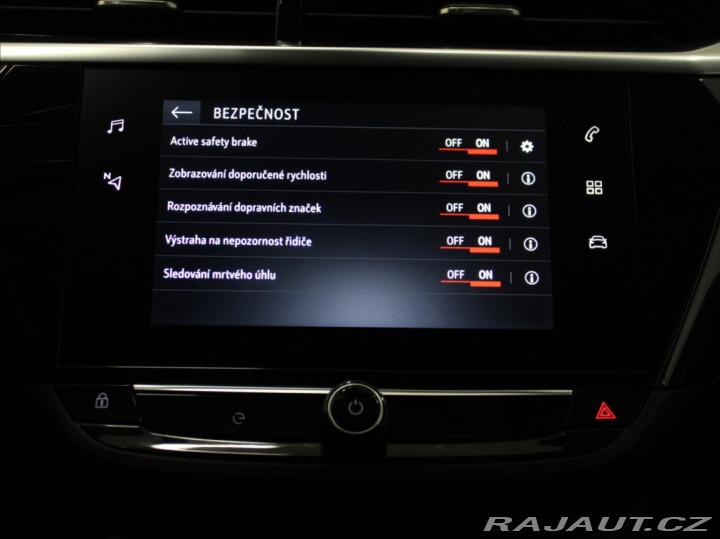 Opel Corsa 0,1 50kWh Elegance KAMERA 2020