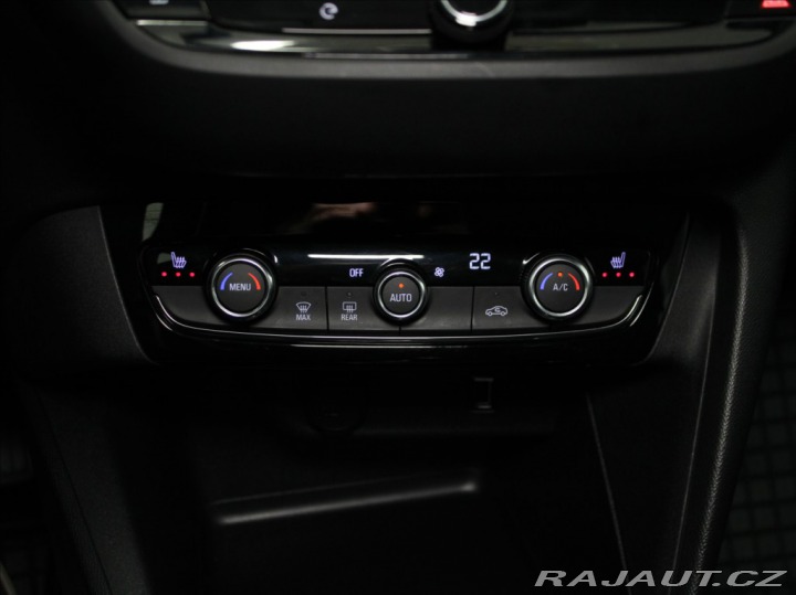 Opel Corsa 0,1 50kWh Elegance KAMERA 2020