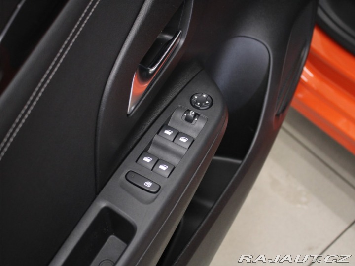 Opel Corsa 0,1 50kWh Elegance KAMERA 2020
