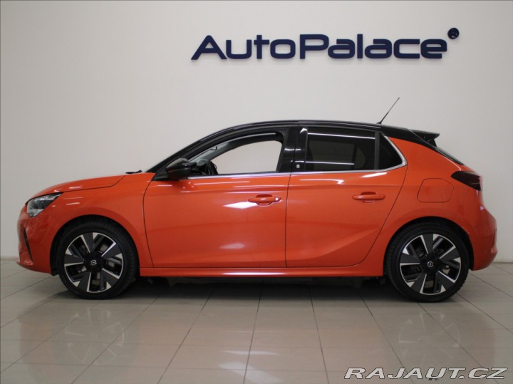 Opel Corsa 0,1 50kWh Elegance KAMERA 2020