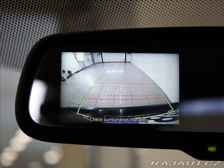 Mitsubishi Outlander 2,2 Di-D AT 4x4 7-míst KŮ 2012