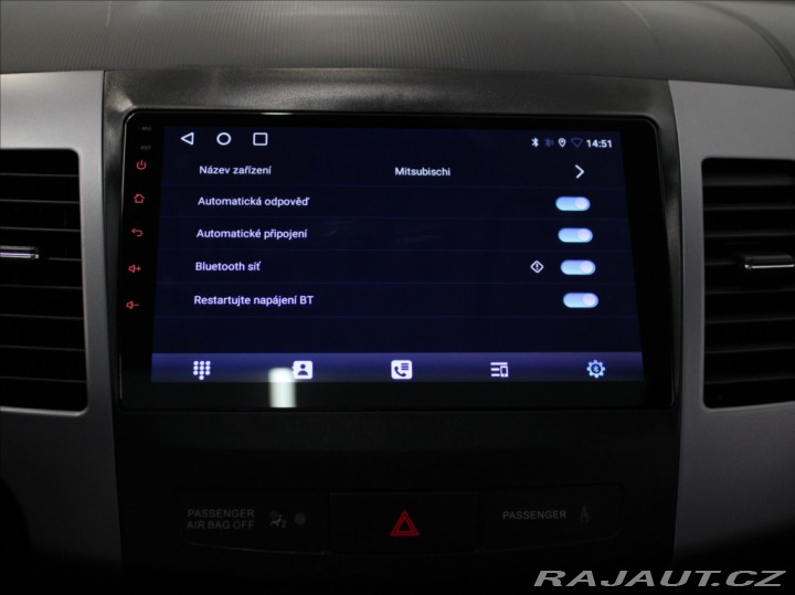 Mitsubishi Outlander 2,2 Di-D AT 4x4 7-míst KŮ 2012