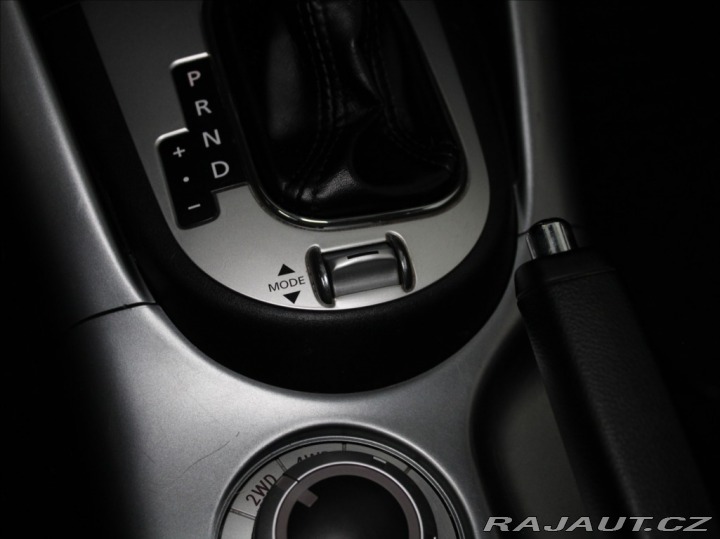 Mitsubishi Outlander 2,2 Di-D AT 4x4 7-míst KŮ 2012
