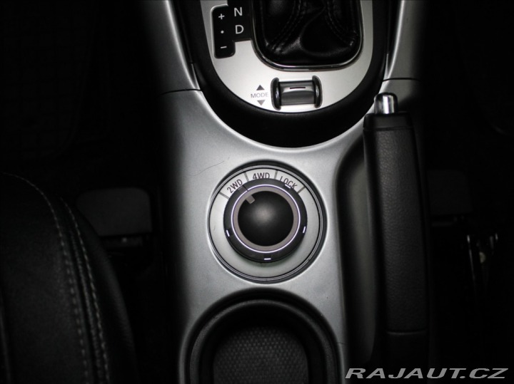 Mitsubishi Outlander 2,2 Di-D AT 4x4 7-míst KŮ 2012