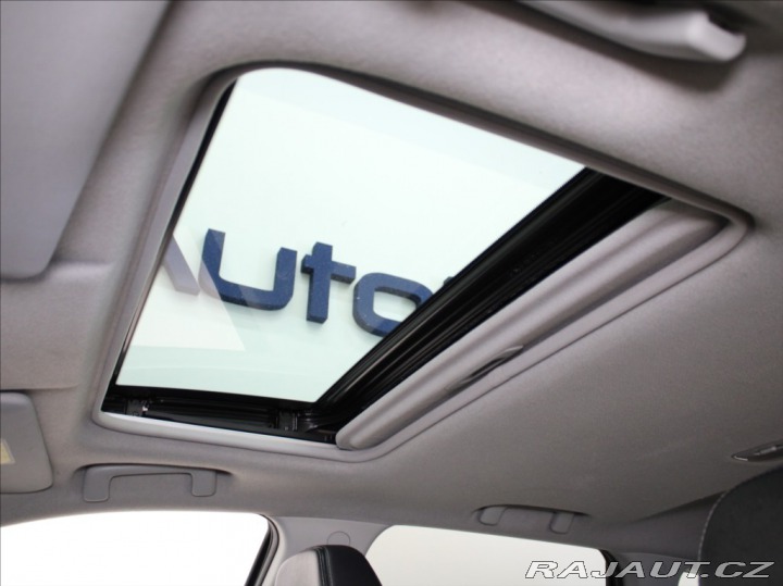 Mitsubishi Outlander 2,2 Di-D AT 4x4 7-míst KŮ 2012