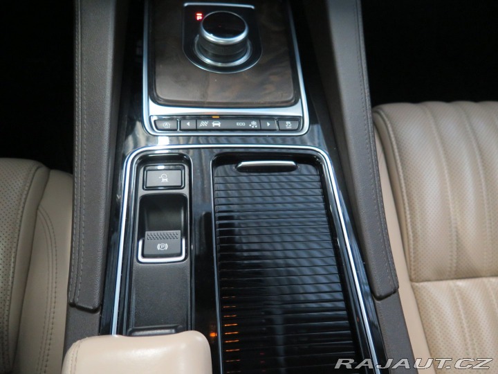 Jaguar F-Pace 3.0d V6 AWD,Portfolio,DPH 2019