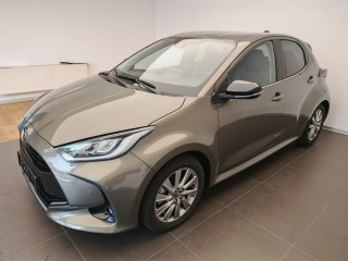 Mazda 2 Aka YARIS hybrid 1,5 HOMU