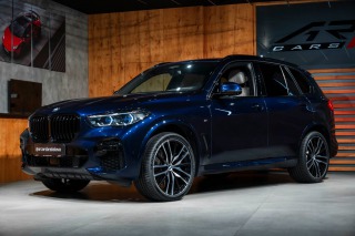 BMW X5 M50i, Masáže, Laser, H/K