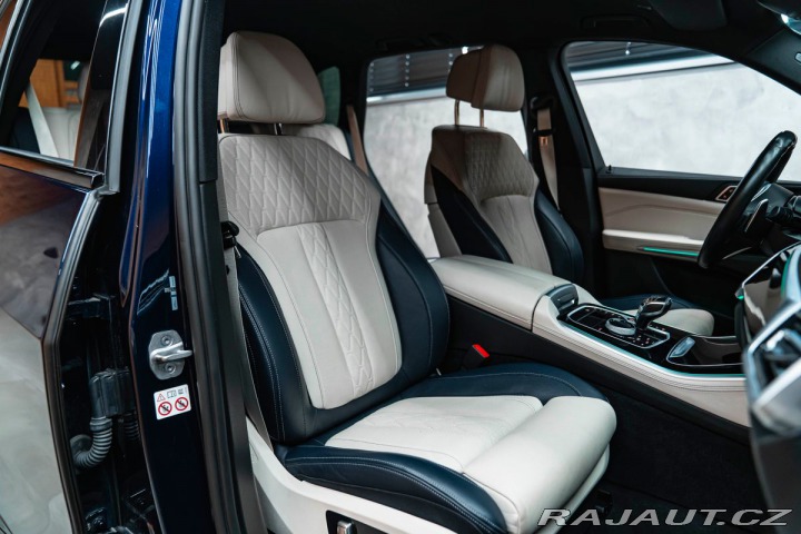 BMW X5 M50i, Masáže, Laser, H/K 2021