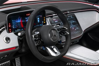 Mercedes-Benz E  2024