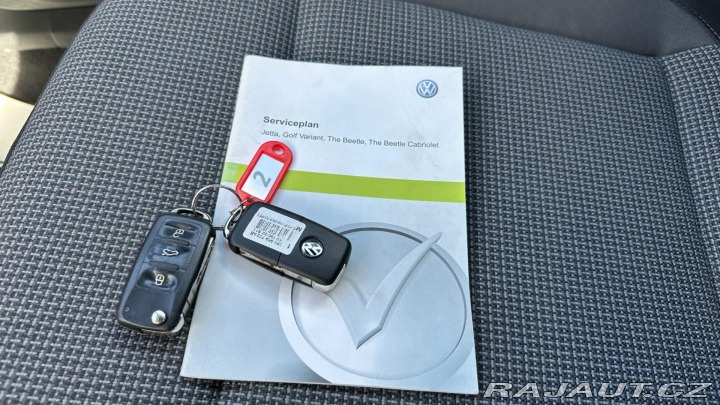 Volkswagen Beetle 1.2TSI 77kW REZERVOVANO 2012