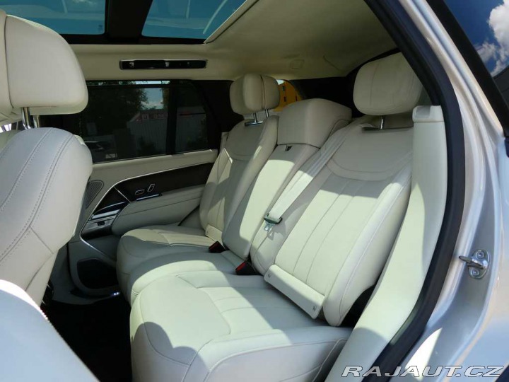 Land Rover Range Rover 4,4 Autobiography P530 2025