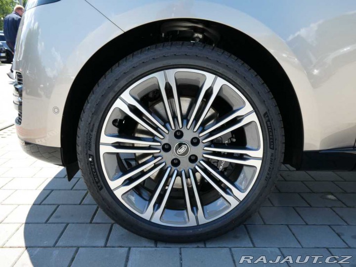 Land Rover Range Rover 4,4 Autobiography P530 2025