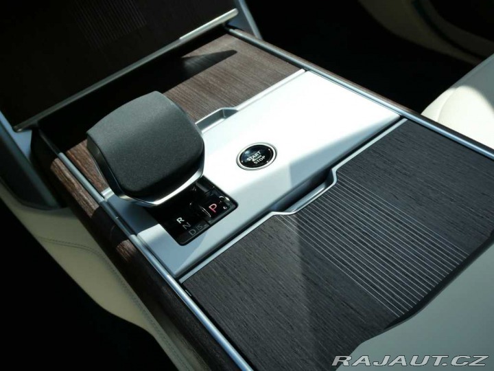 Land Rover Range Rover 4,4 Autobiography P530 2025