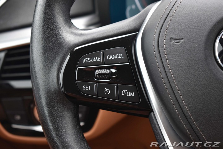 BMW 5 530i xDrive 2xPNEU*DPH*ČR 2022