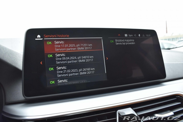 BMW 5 530i xDrive 2xPNEU*DPH*ČR 2022