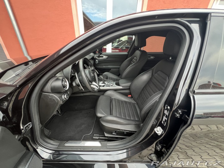 Alfa Romeo Giulia 2.0 Turbo Veloce 2022
