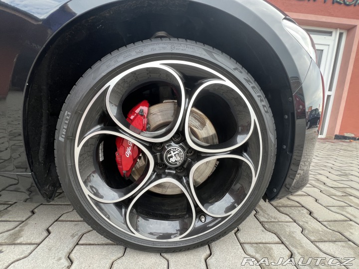 Alfa Romeo Giulia 2.0 Turbo Veloce 2022