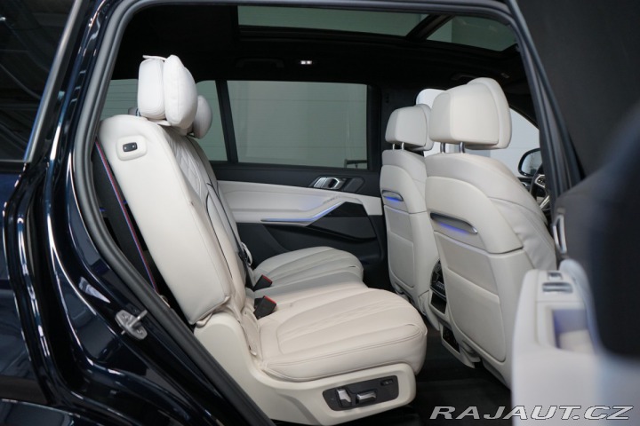 BMW X7 M60i Pano Nez.Top H/K Taž 2023