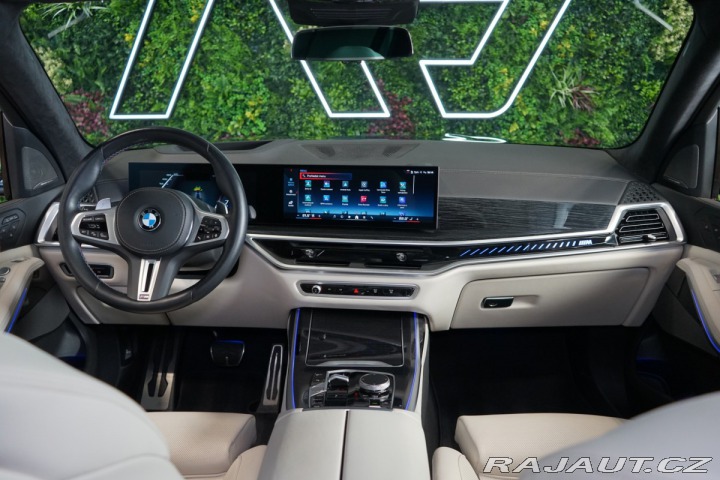 BMW X7 M60i Pano Nez.Top H/K Taž 2023