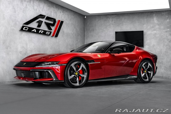Ferrari Ostatní modely Pano, lift, passenger, 36 2025