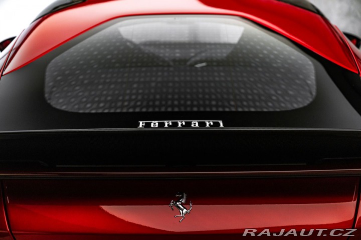 Ferrari Ostatní modely Pano, lift, passenger, 36 2025