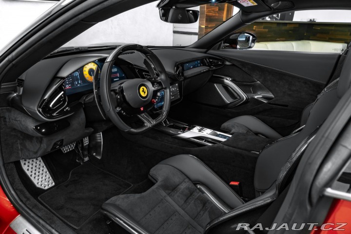 Ferrari Ostatní modely Pano, lift, passenger, 36 2025
