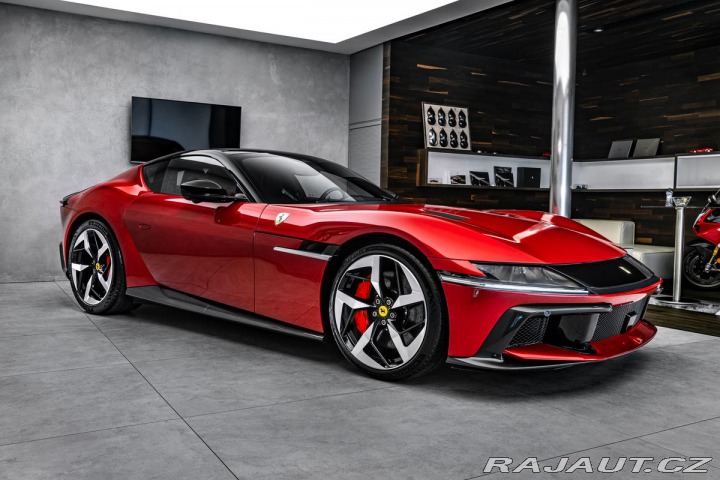 Ferrari Ostatní modely Pano, lift, passenger, 36 2025