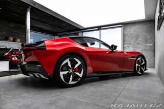 Ferrari Ostatní modely Pano, lift, passenger, 36 2025