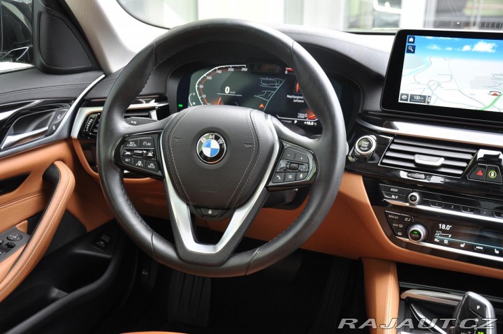 BMW 5 530d xD LUXURY ZÁRUKA LAS 2023