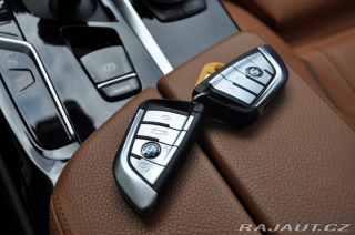 BMW 5 530d xD LUXURY ZÁRUKA LAS 2023
