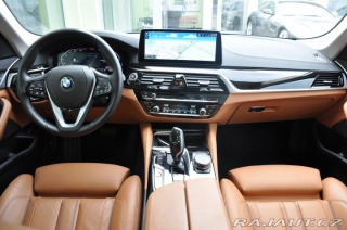 BMW 5 530d xD LUXURY ZÁRUKA LAS 2023