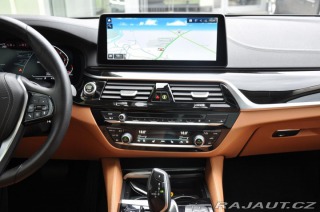 BMW 5 530d xD LUXURY ZÁRUKA LAS 2023