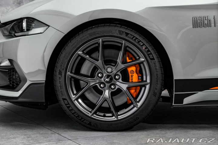 Ford Mustang Mach1 1800