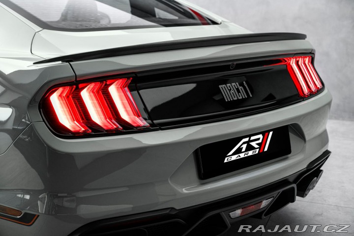 Ford Mustang Mach1 1800