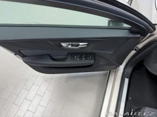 Volvo V60 B4 2.0L 197+14 HP AT7 FWD 2025