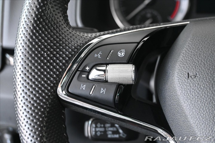 Škoda Karoq 2,0 TDi 110kW *SportLine* 2021