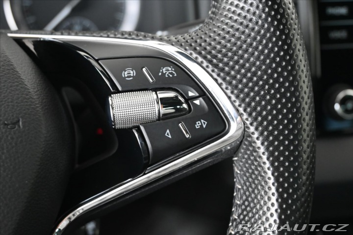 Škoda Karoq 2,0 TDi 110kW *SportLine* 2021