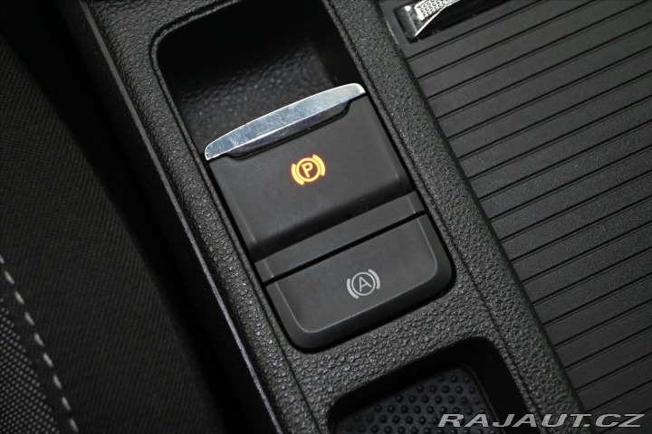 Škoda Octavia 2,0 TDi 110kW DSG *Busine 2021