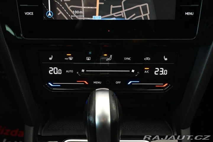 Volkswagen Passat 2,0 TDI 110 KW DSG *Busin 2022