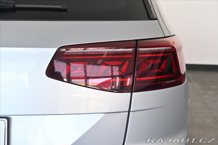 Volkswagen Passat 2,0 TDI 110 KW DSG *Busin 2022